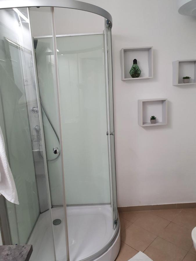 BöSIX Apartman Budapeşte Dış mekan fotoğraf