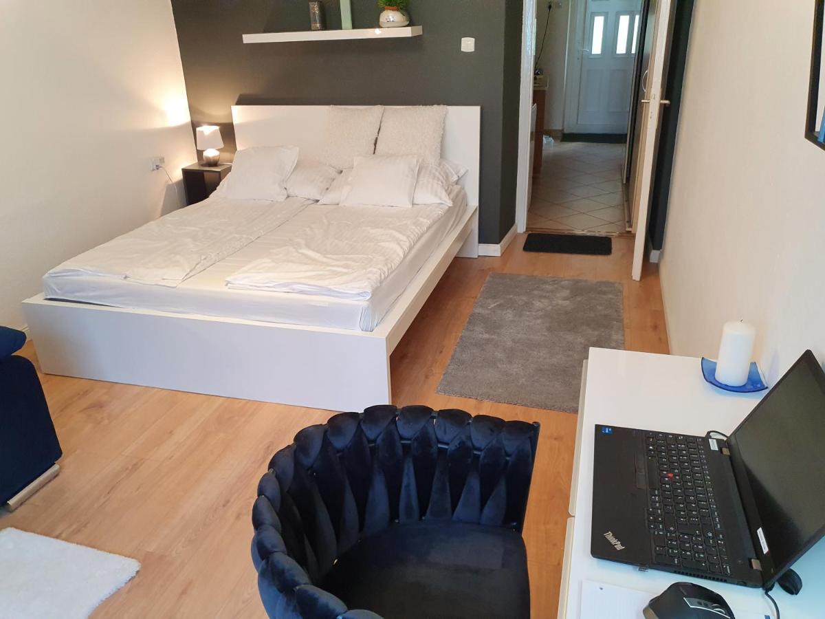 BöSIX Apartman Budapeşte Dış mekan fotoğraf